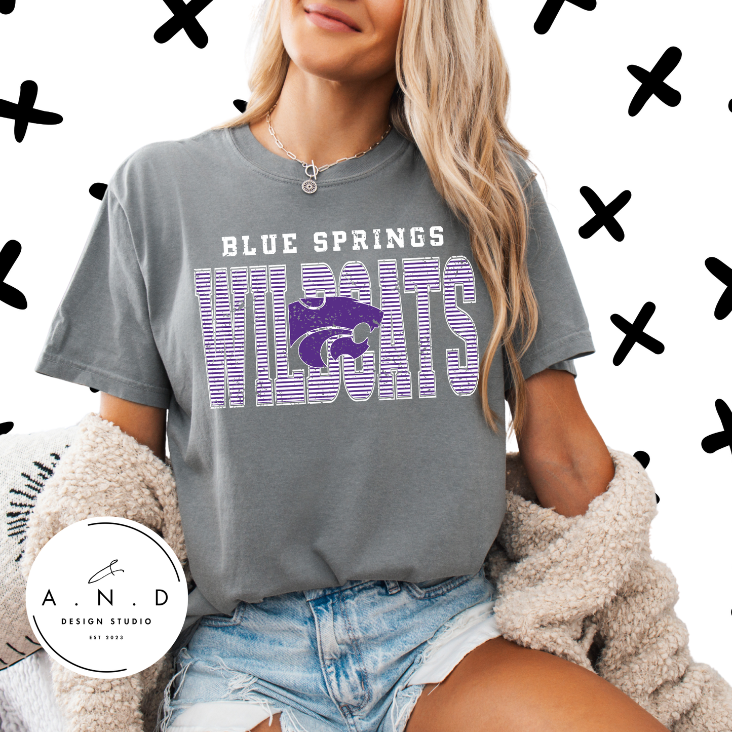 Wildcats Stripe Distressed